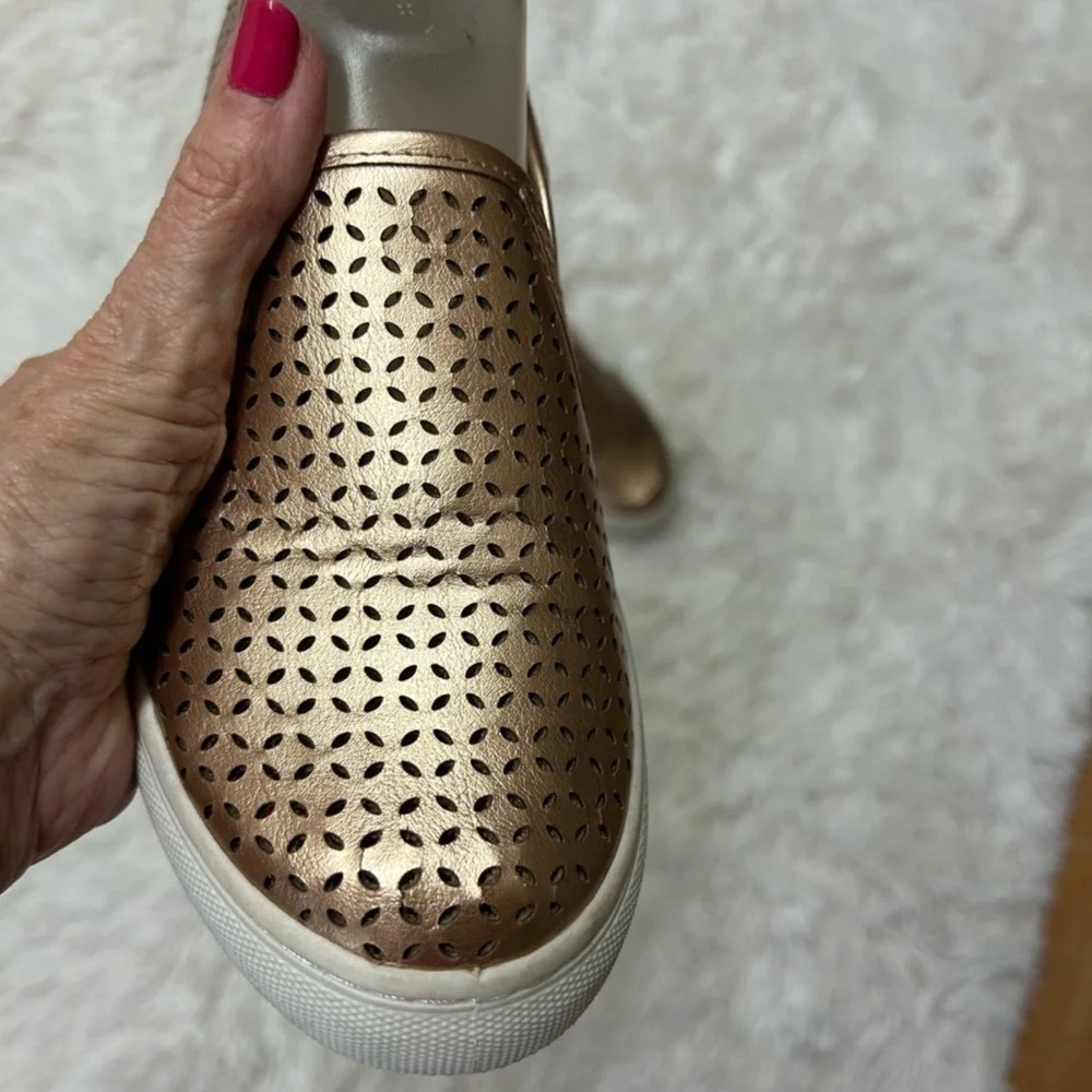 MIA Women's Sneakers in Metallic Gold/Bronze 7.5